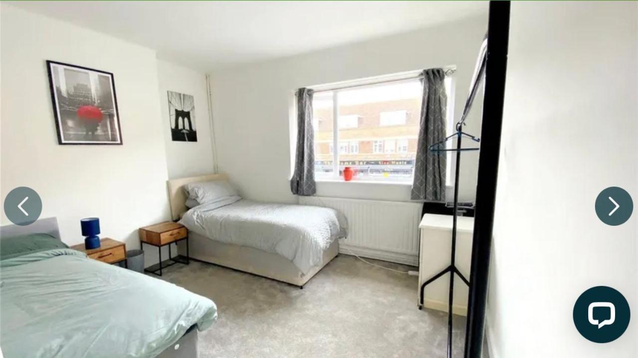 4 Bedroom Property Which Sleeps 8 Very Close To The Harry Potter Studio And Watford Junction Bagian luar foto